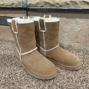 NEW Ugg Boots